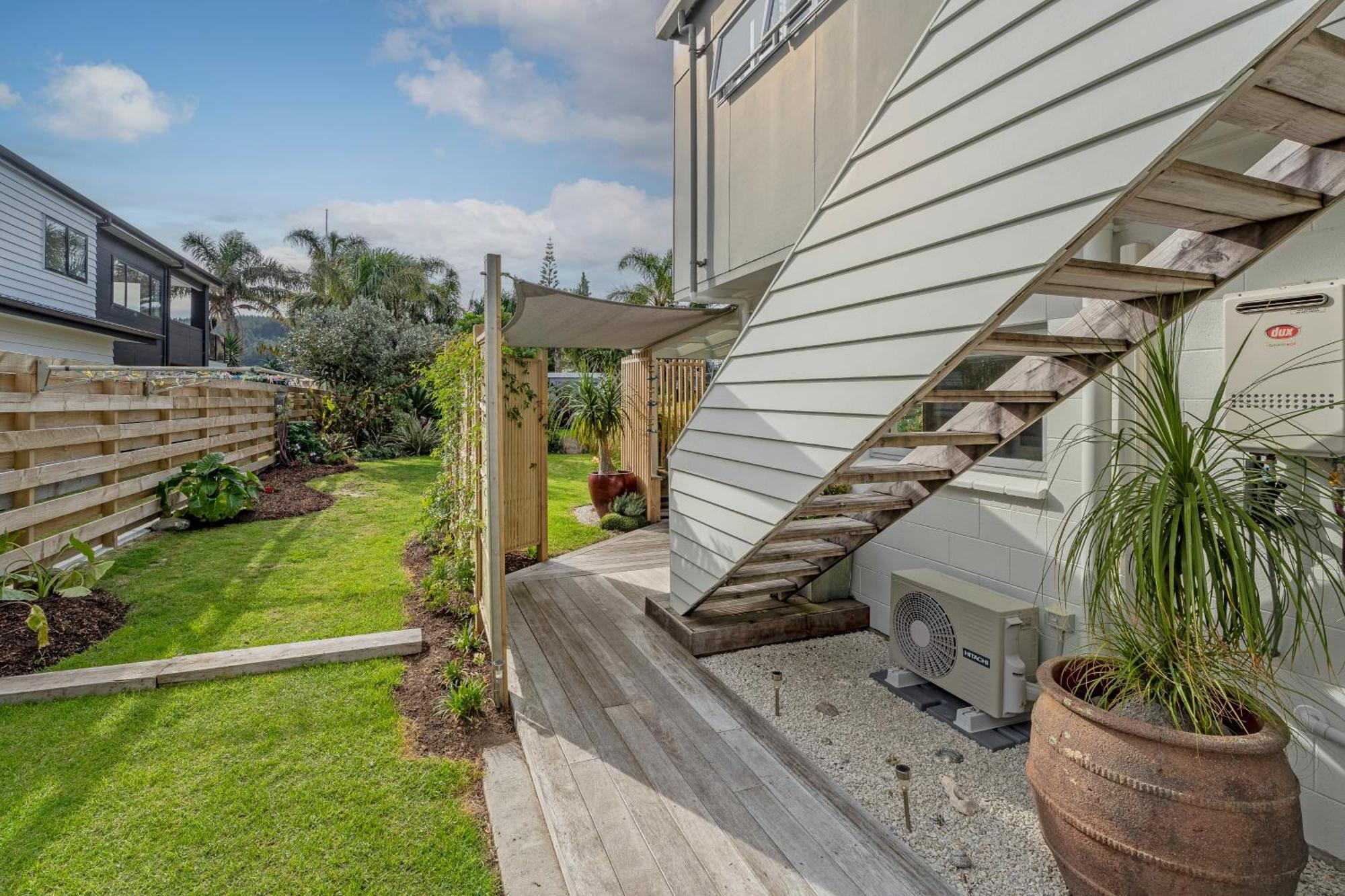 Coast Awhile - Whangamata Holiday Home Экстерьер фото